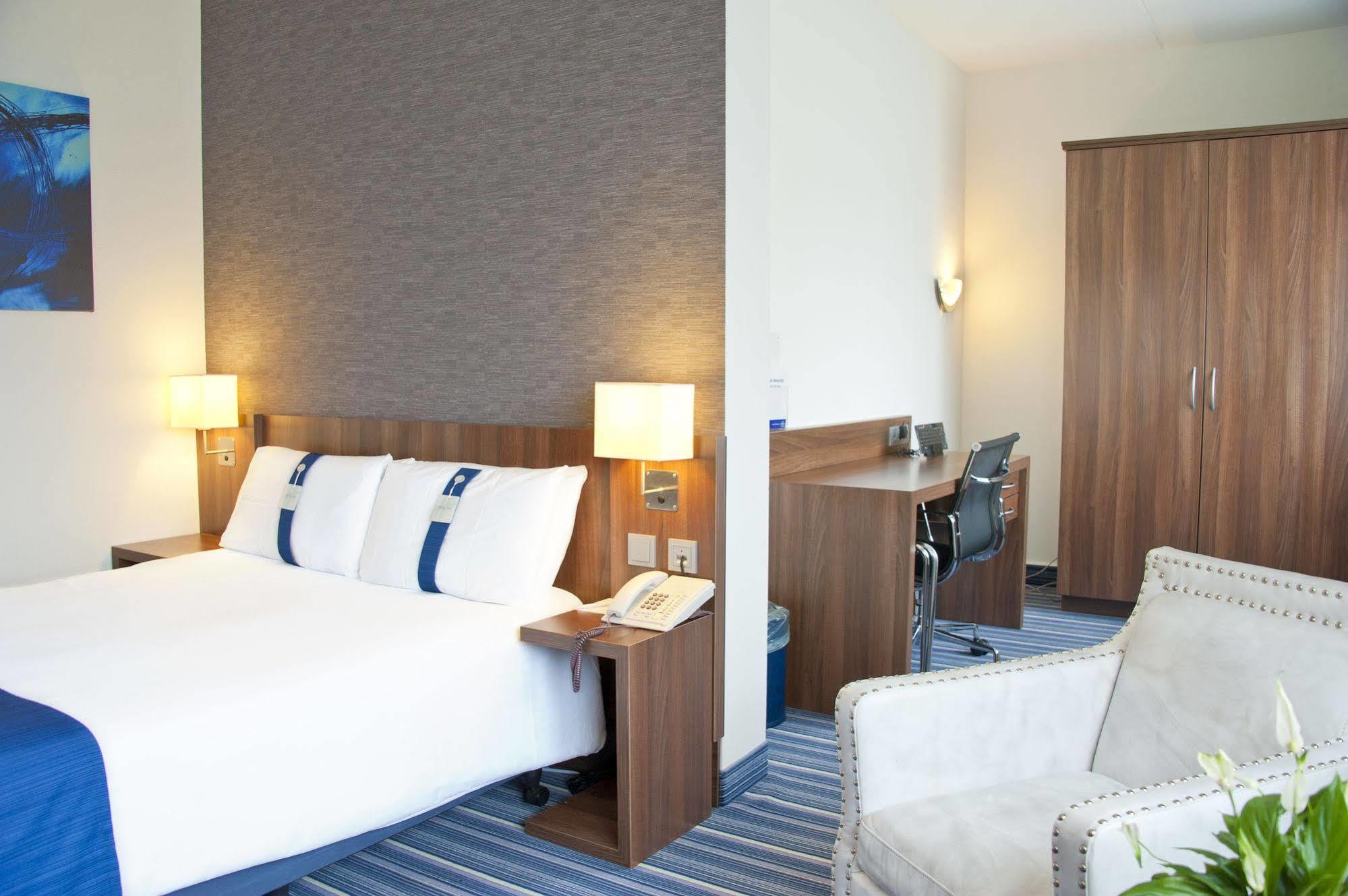 Hotel Port Of Moerdijk Kültér fotó
