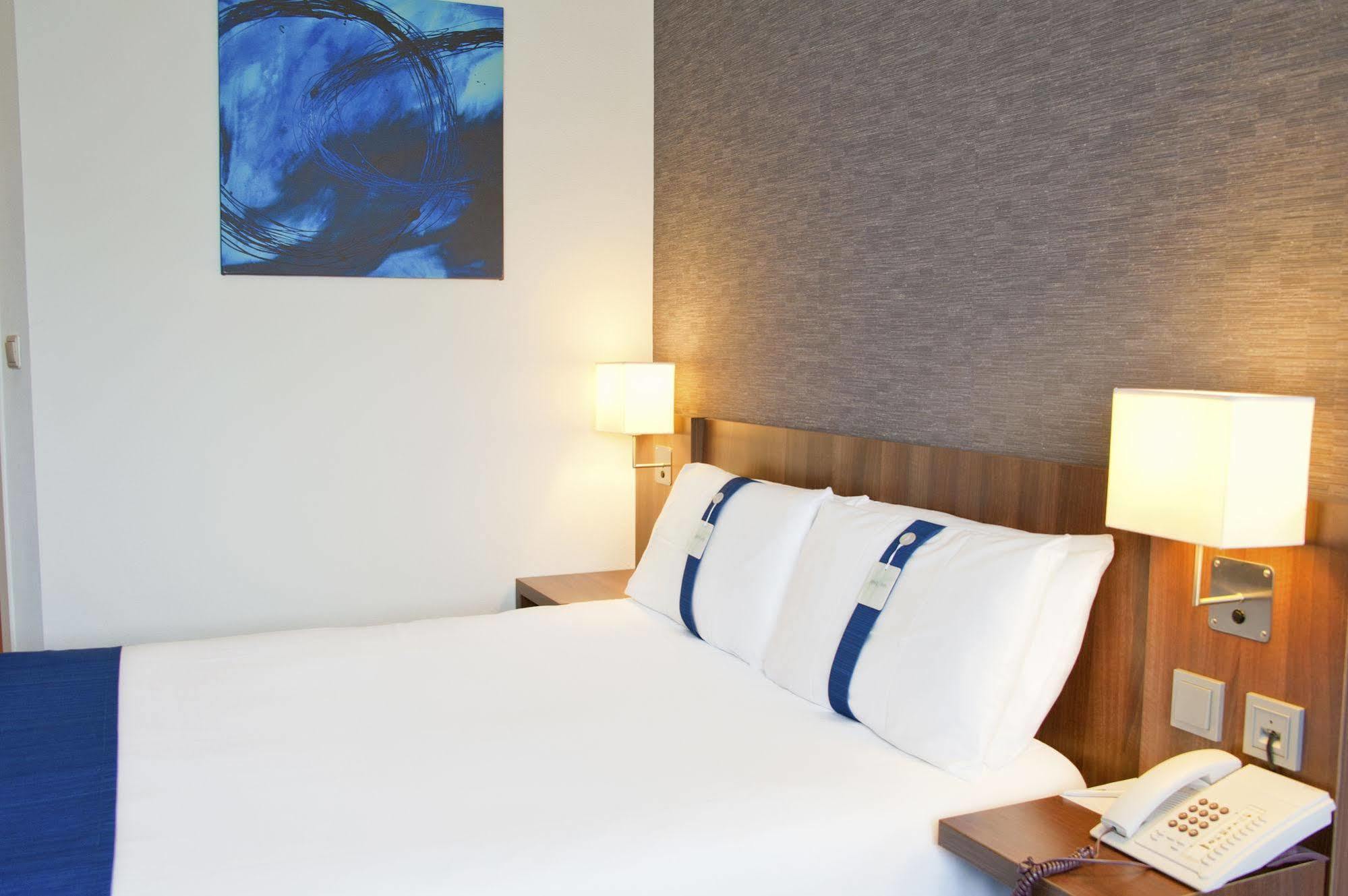 Hotel Port Of Moerdijk Kültér fotó